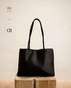 WILLOW BLACK